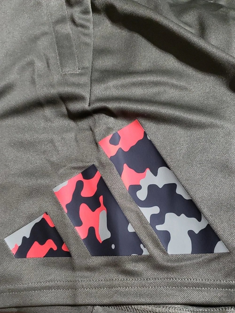 Adidas Men's Train Essentials Camo-Filled Logo Training Shorts. Size: Small